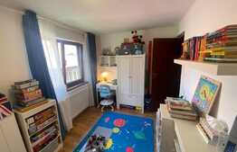 Apartament 4 camere, parcare, 92 mp, zona strada Lunga , 2 locuri parcare . 