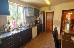 Casa individuala de 295 mp utili si 400 mp de teren in Luna de Sus