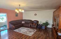 Casa individuala de 295 mp utili si 400 mp de teren in Luna de Sus