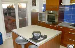 3 camere, 120 mp, imobil nou, scara interioara, boxa, garaj, zona linistita!