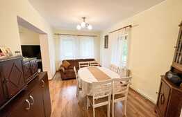 Casa de vanzare cu 6 dormitoare, parter open space, in zona Plaiul Foii, Zarnesti, suprafata utila 270mp, priveliste superba munte Piatra Craiului, teren generos cu brazi, acces la raul Barsa