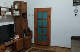 Casa cu 2 camere, 42 mp utili, teren 84 mp, zona semicentrala 