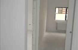 Vanzare 3 camere, 60 mp plus balcon de 12 mp, imobil NOU, semifinisat