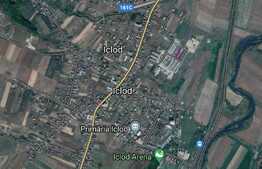 Brutarie la cheie! Teren de 2243 mp cu 3 constructii, Iclod