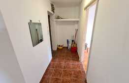Apartament 2 camere, decomandat, etaj 1, zona Salii Polivalente