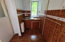 Apartament 2 camere, decomandat, etaj 1, zona Salii Polivalente