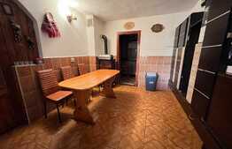 Casa individuala tip pensiune, 6 camere, in Vulcan