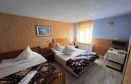 Casa individuala tip pensiune, 6 camere, in Vulcan