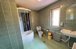 Casa individuala tip pensiune, 6 camere, in Vulcan