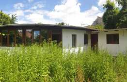 Casa cu 2 apartamente si teren in zona Brasov Vechi 