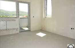 Apartament 2 camere, 56 mp in zona buna! Semifinisat!