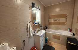 Apartament 2 dormitoare, 48 mp, parcare, zona Terra