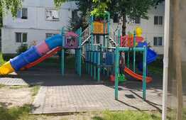 Apartament 3 camere , 56 mp, semidecomandat, Manastur