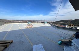 Apartament 3 camere, 98,79 mp + terasa 180,71 mp, zona Vivo