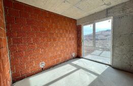 Apartament 3 camere, etaj intermediar 65.2 mp + balcon 7.5 mp, zona Vivo