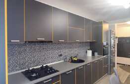 Apartament 3 camere, 58 mp, parcare, boxa, zona Sub Cetate