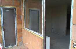 Vanzare 3 camere, 69 mp plus pod, 2 balcoane de 30 mp, zona Tauti! Semifinisat!