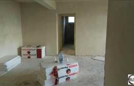 Vanzare 3 camere, 69 mp plus pod, 2 balcoane de 30 mp, zona Tauti! Semifinisat!