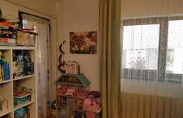 Apartament cu 2 camere decomandate, etaj intermediar zona spital de recuperare