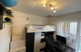 Apartament de 4 camere, decomandat, 90 mp, 2 parcari, zona Lidl