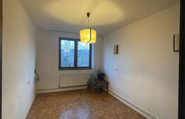 Apartament 3 camere, decomandat, 64 mp, garaj, balcon, zona strazii Rasinari