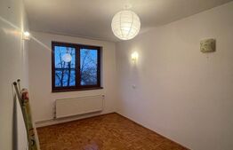 Apartament 3 camere, decomandat, 64 mp, garaj, balcon, zona strazii Rasinari