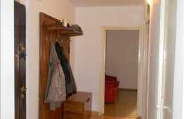 2 camere de inchiriat, decomandat, 50 mp utili, zona Calvaria, cu parcare