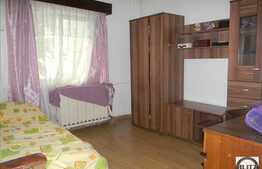 2 camere de inchiriat, decomandat, 50 mp utili, zona Calvaria, cu parcare