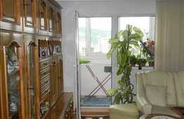 3 camere de inchiriat, 74 mp utili, zona Calea Floresti, cu parcare si boxa