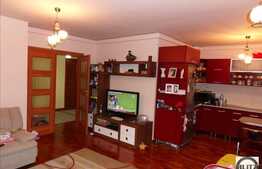 3 camere de vanzare, 94 mp, zona Romul Ladea, garaj subteran si terasa 17 mp