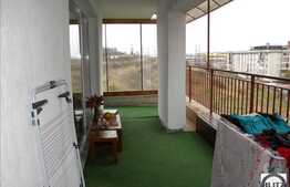 Apartament 3 camere, semidecomandat, 58 mp utili plus terasa de 37 mp!