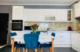 Apartament 3 camere, 73 mp, balcon, garaj, zona Calea Turzii