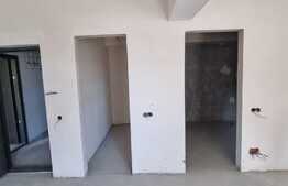 Apartament 3 camere, 58 mp, semifinsat, parcare, zona Terra