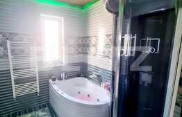 Apartament 3 camere, 67 mp, etaj intermediar, parcare, zona Eroilor