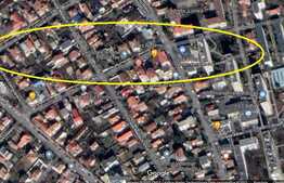 Teren intravilan 300 mp, cu casa demolabila zona Hermes Gheorgheni 