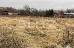 Teren cu PUZ de 450 mp, front 17 ml, in zona de case Sopor