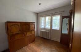 Apartament de 2 camere, 50 mp, balcon, zona Hotel Royal