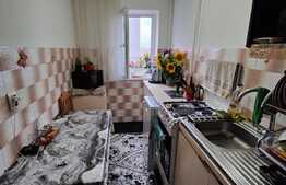 Apartament 2 camere, 44 mp, decomandat, etaj intermediar, zona Mehedinti