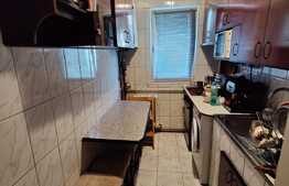 Apartament de 3 camere, 47mp, semidecomandat, zona Parang