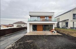 Casa 211 mp, teren 400 mp, orientare sudica, zona Odobesti