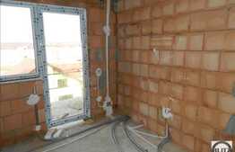 Apartament semifinisat, 80 mp, 3 camere, cu scara interioara!