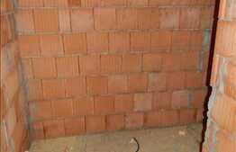 Apartament semifinisat, 80 mp, 3 camere, cu scara interioara!