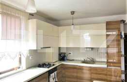 Apartament 3 camere, 76 mp, in vila cu gradina, zona Auchan