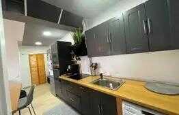 Apartament 3 camere, 58 mp, balcon, zona Sub Cetate