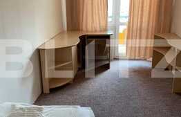 Apartament de 4 camere, 93 mp, balcon, zona Calvaria