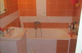 Vanzare apartament 2 camere, 50 mp utili, zona Pod Calvaria