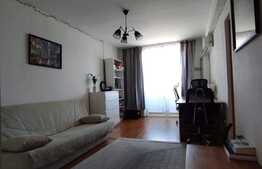 Garsonieră de 32 mp, parcare, bloc nou, acces facil către facultăți