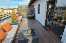 Apartament de lux, 2 camere, 52 mp, terasa, parcare, zona Terra