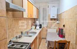 Apartament de 3 camere, 60 mp, etaj intermediar, zona Horea