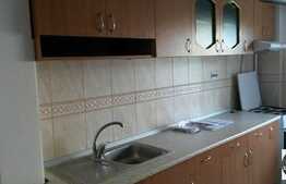 2 camere, decomandat, 54 mp, decomandat,zona strazii Cojocnei